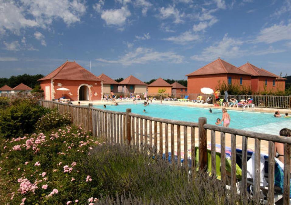 Отель Terres De France - Domaine De Claire Rive Prayssac Экстерьер фото